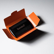 Afbeelding in Gallery-weergave laden, Beviro Pear Wood Beard Comb
